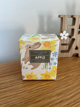 Load image into Gallery viewer, Gisela Graham Apple Candle