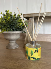 Load image into Gallery viewer, Gisela Graham Lemon &amp; Bergamot Reed diffuser