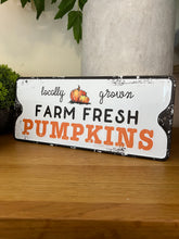 Load image into Gallery viewer, Farm Fresh Pumpkin Sign